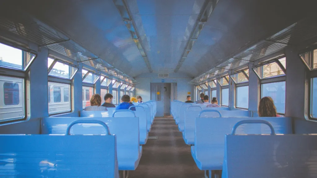 電車での居眠り防止対策は?